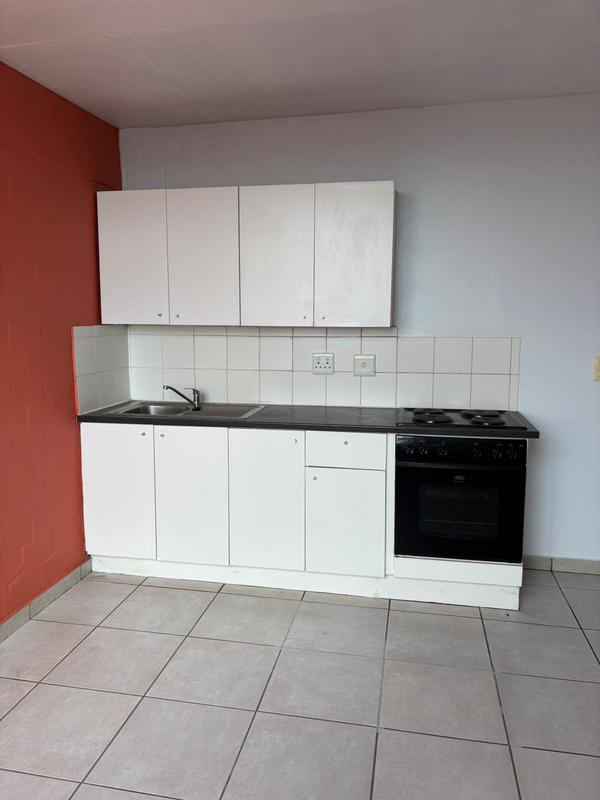 To Let 1 Bedroom Property for Rent in Wynberg Western Cape
